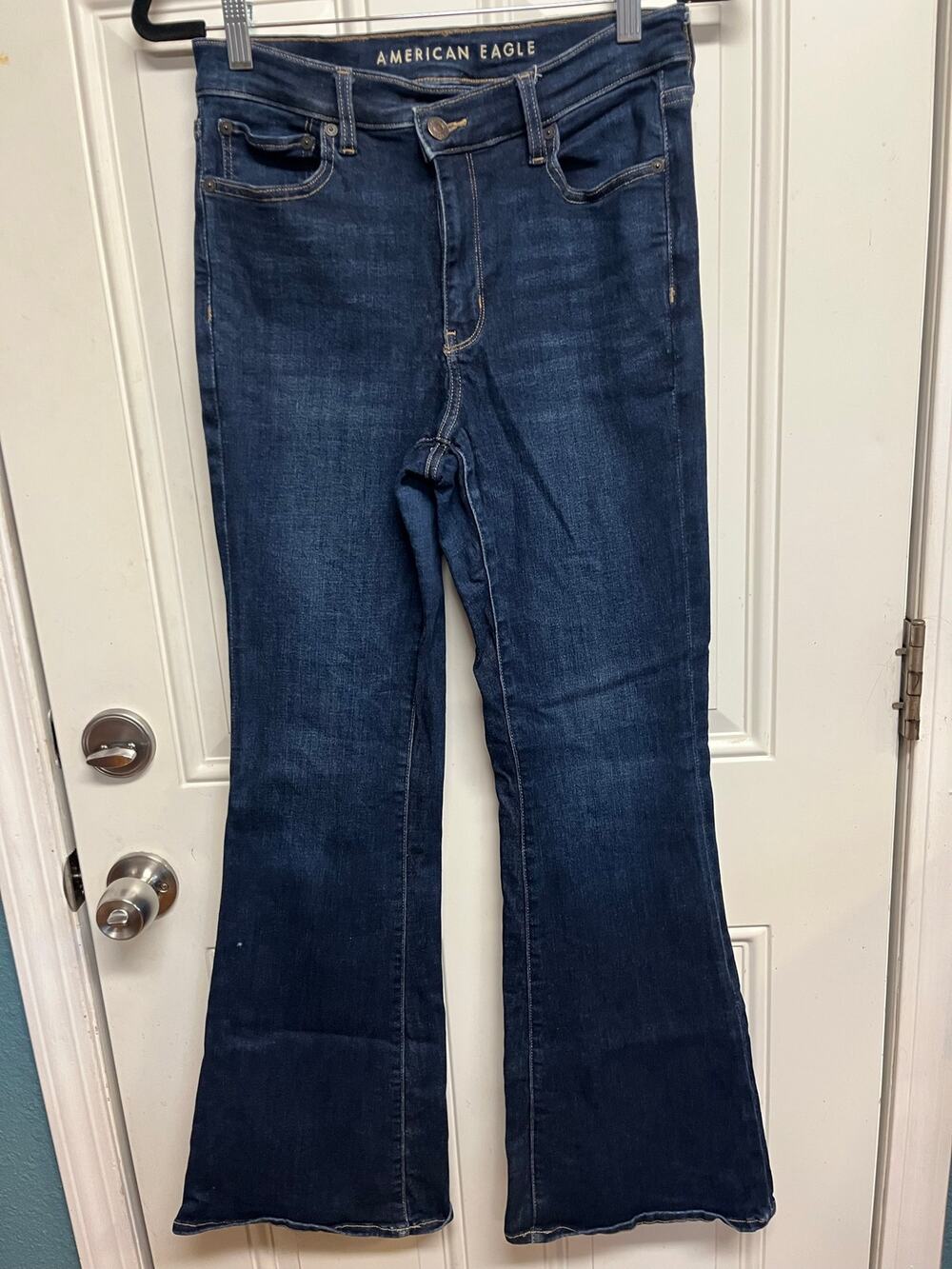 American Eagle next level stretch super high rise, flare, jeans women’s size 6